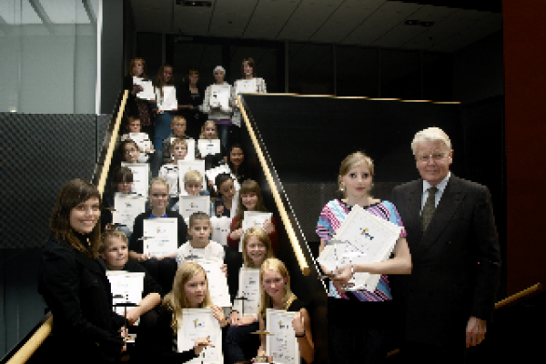 Verðlaunahafar Nýsköpunarkeppni grunnskólanna 2010